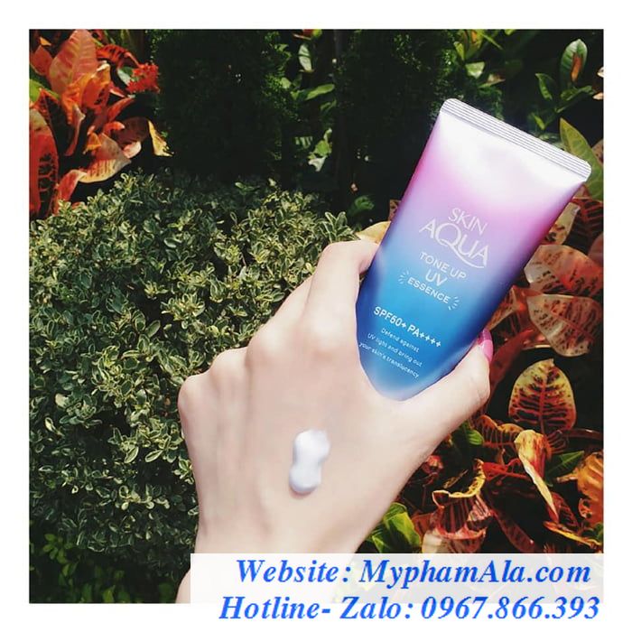 kem-chong-nang-skin-aqua-tone-up-uv-essence-lavender-nhat-ban-2